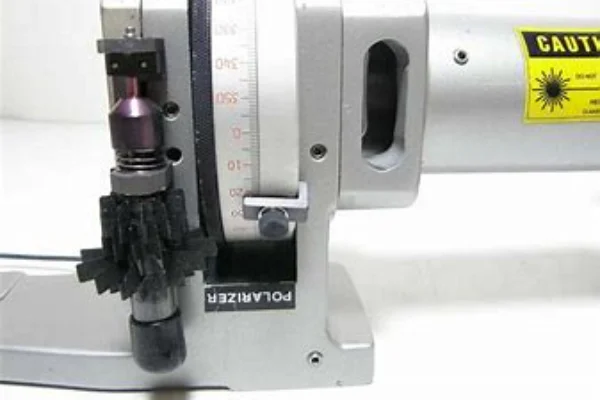 Polarizers in laser systems